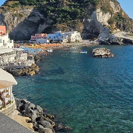 Maison Nonna Raffaela A Toledo Apartment