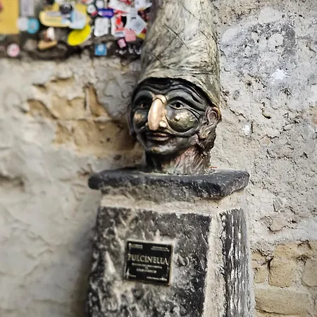 Maison Nonna Raffaela A Toledo * Neapol