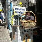 Апартаменты Maison Nonna Raffaela A Toledo Неаполь