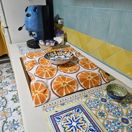 Maison Nonna Raffaela A Toledo Apartment *