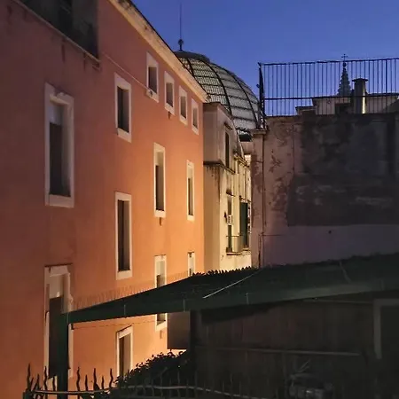 Apartment Maison Nonna Raffaela A Toledo Naples